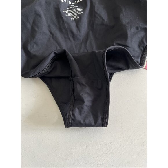 NWT Everlane ReNew Womens Square Neck One Piece Swimsuit Medium Padded Black - Picture 14 of 14
